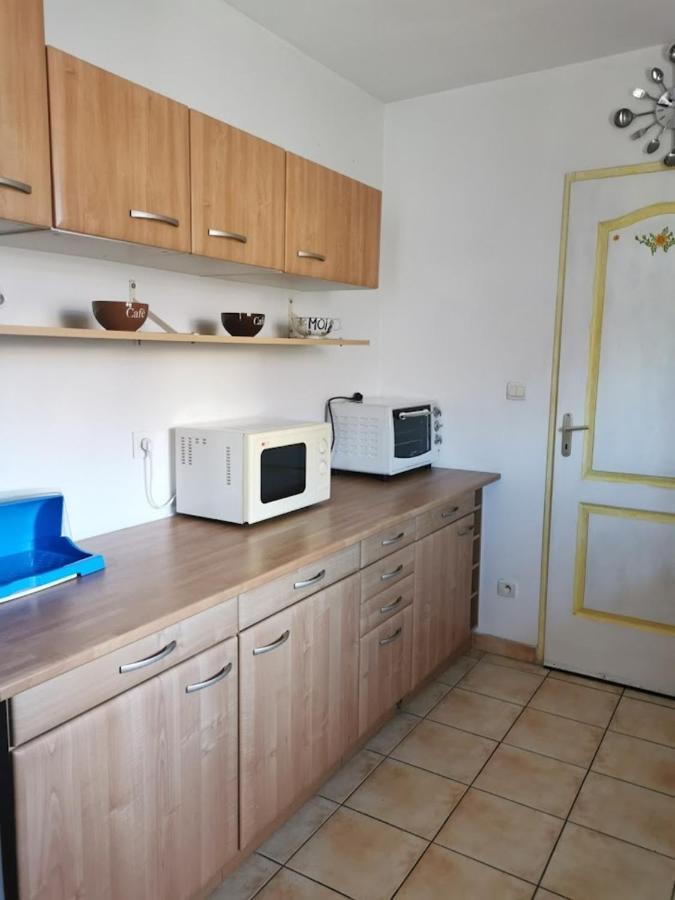 Belle Villa De 90M2 Au Calme Avec Jardin Et Parking A 10 Mn De La Mer En Voiture Fos-sur-Mer Zewnętrze zdjęcie