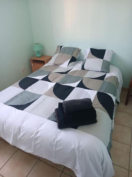 Belle Villa De 90M2 Au Calme Avec Jardin Et Parking A 10 Mn De La Mer En Voiture Fos-sur-Mer Zewnętrze zdjęcie
